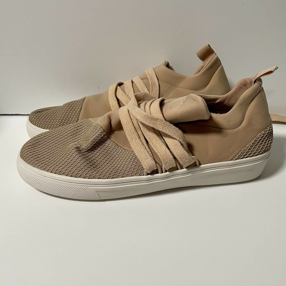 Steve Madden Lancer nude tan sneakers laced size 8 womens mesh scuba